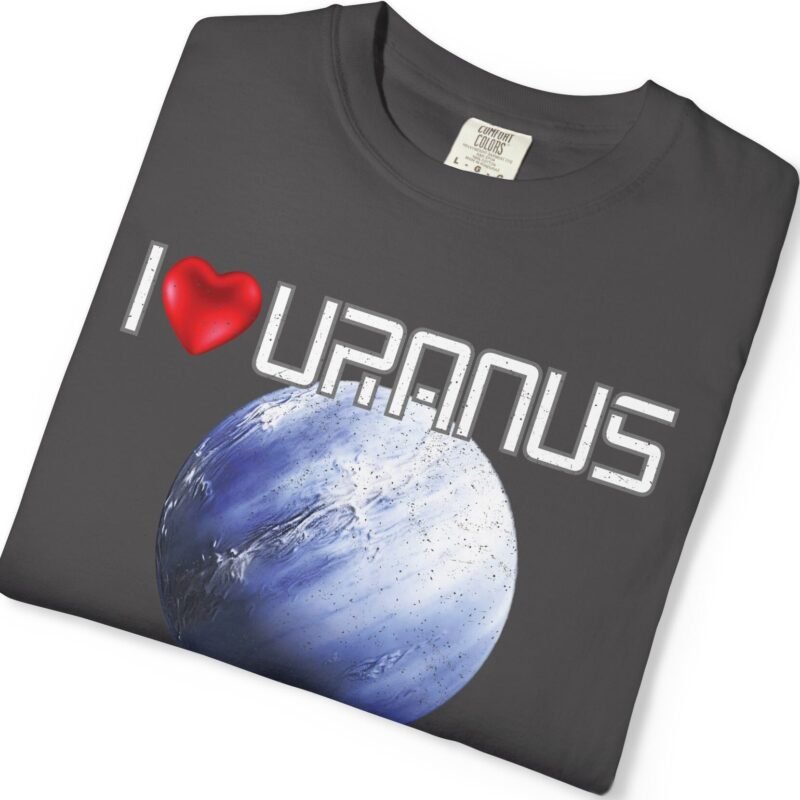 I LOVE URANUS 😁😹🚀😂 Funny Unisex T-Shirt – Vintage Distressed Look & Feel by Tees For Singles