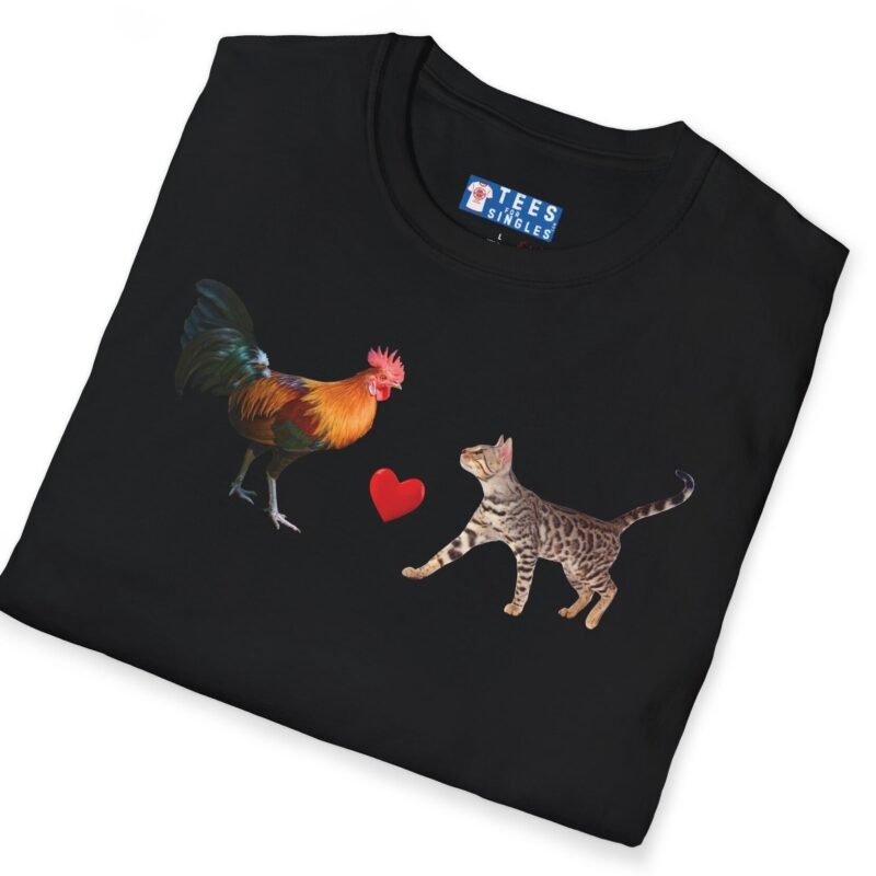 Rooster Loves Pussy Cat Tee 😂🐓❤️🐱 Conversation Starter T-shirt Black by Tees For Singles