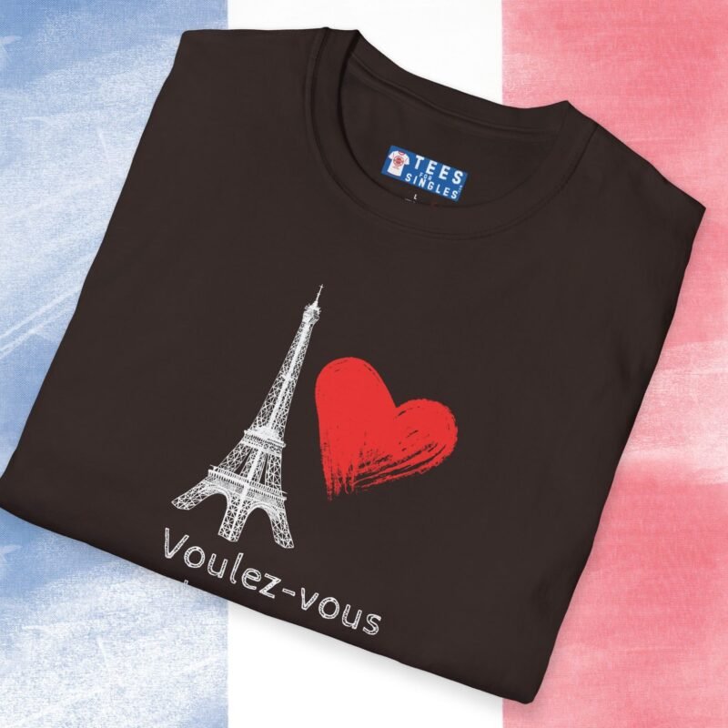 Voulez-Vous Coucher Avec Moi? Tee 🇫🇷❤️ Flirty Eifel Tower T-shirt by Tees For Singles