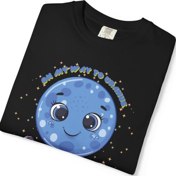 ON MY WAY TO URANUS 🚀😂😁😹 Funny Unisex Tee- Vintage Distressed Look & Feel by Tees For Singles